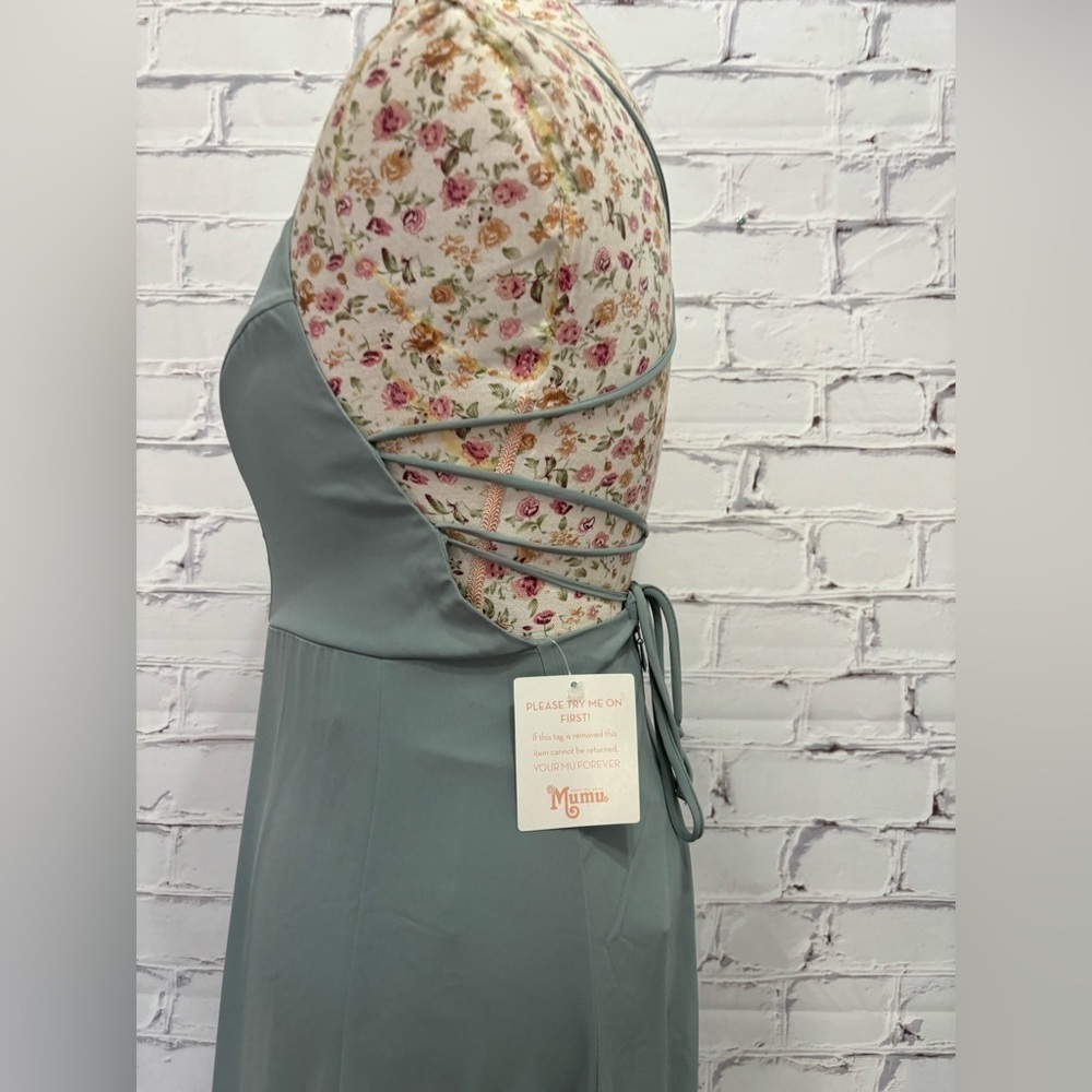 Show me your MUMU Godshaw Goddess Gown in Silver Sage Crisp NWOT Size Small - Picture 7 of 11